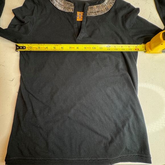 Tory Burch Black Long Sleeve V-Neck Beaded Collar Top Sz X-Small - Picture 4 of 7